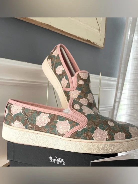 Coach HC8374U Women’s Pink Rose Floral Slip On Cannas Sneakers New in Box - Picture 2 of 8
